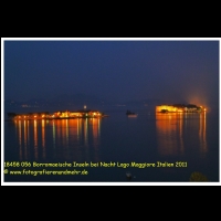 18458 056 Borromaeische Inseln bei Nacht Lago Maggiore Italien 2011.JPG